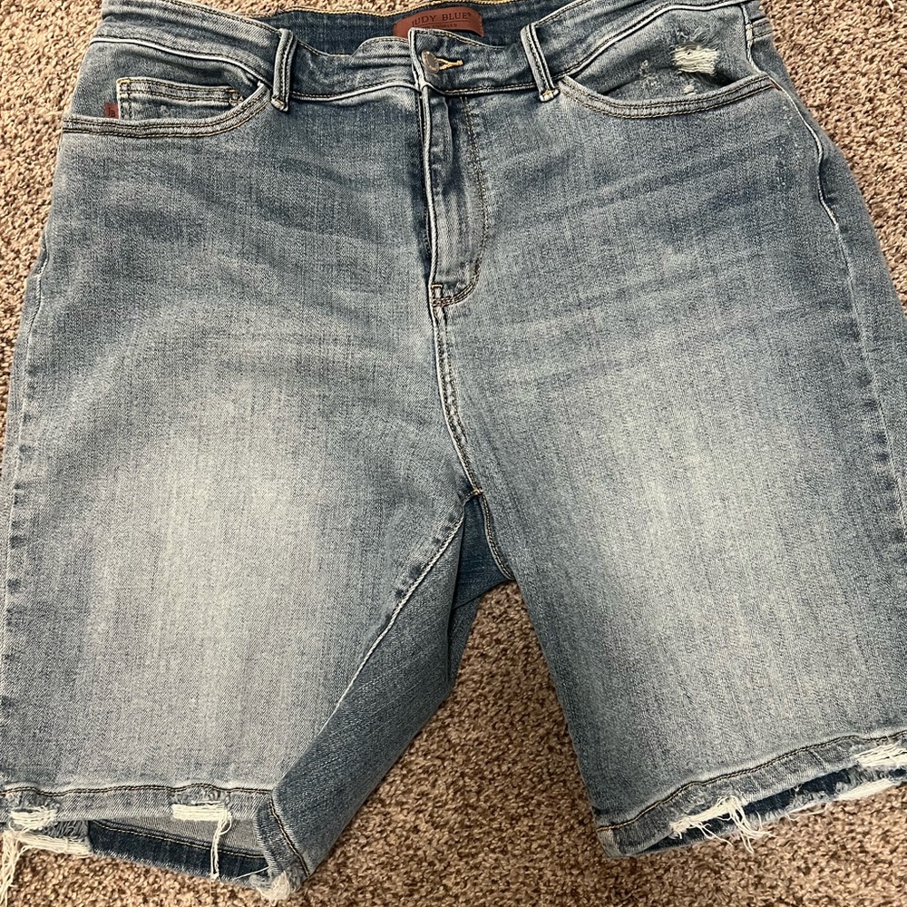Judy Blue Jean Shorts Light Blue Frayed Hem